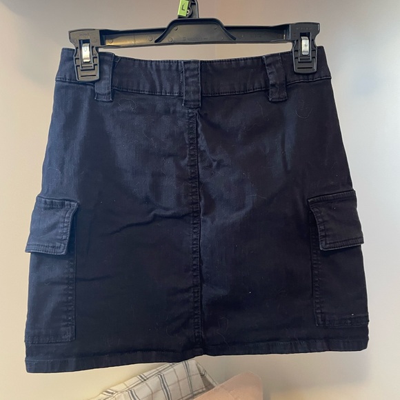 Garage cargo mini skirt - Picture 2 of 3